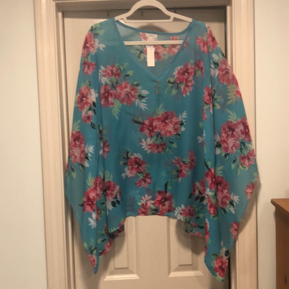 Gorgeous handkerchief Talbots light poncho or cover up.